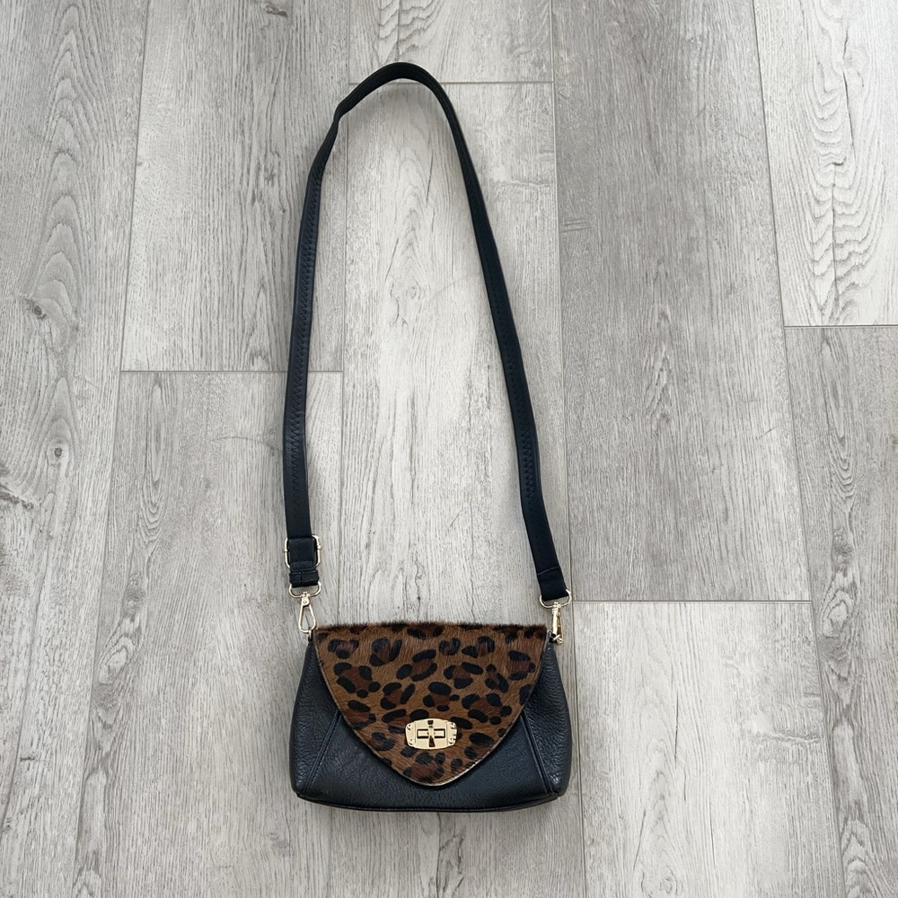 Faux fur leopard print crossbody purse